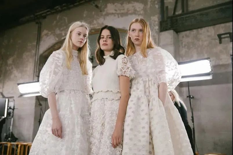 当我们谈论「北欧风」的时候，来看看北欧大女主pick的十个时髦品牌