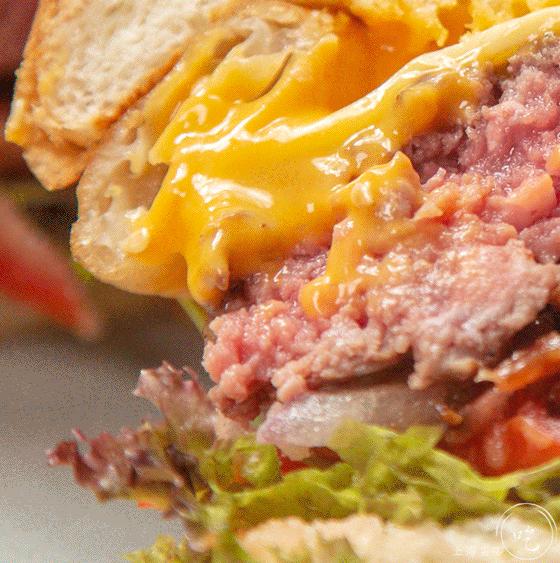 两个双层芝士堡,经典芝士双层堡