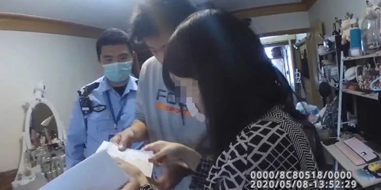 不得不防！“塑料闺蜜”偷拿钥匙入室掉包名牌