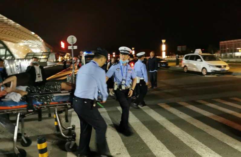 铜仁孕妇大出血死亡,抢救一名空中航班大出血休克孕妇