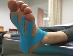 明明脚没有伤但脚还是疼为什么,脚底没有受伤但会痛是怎么回事