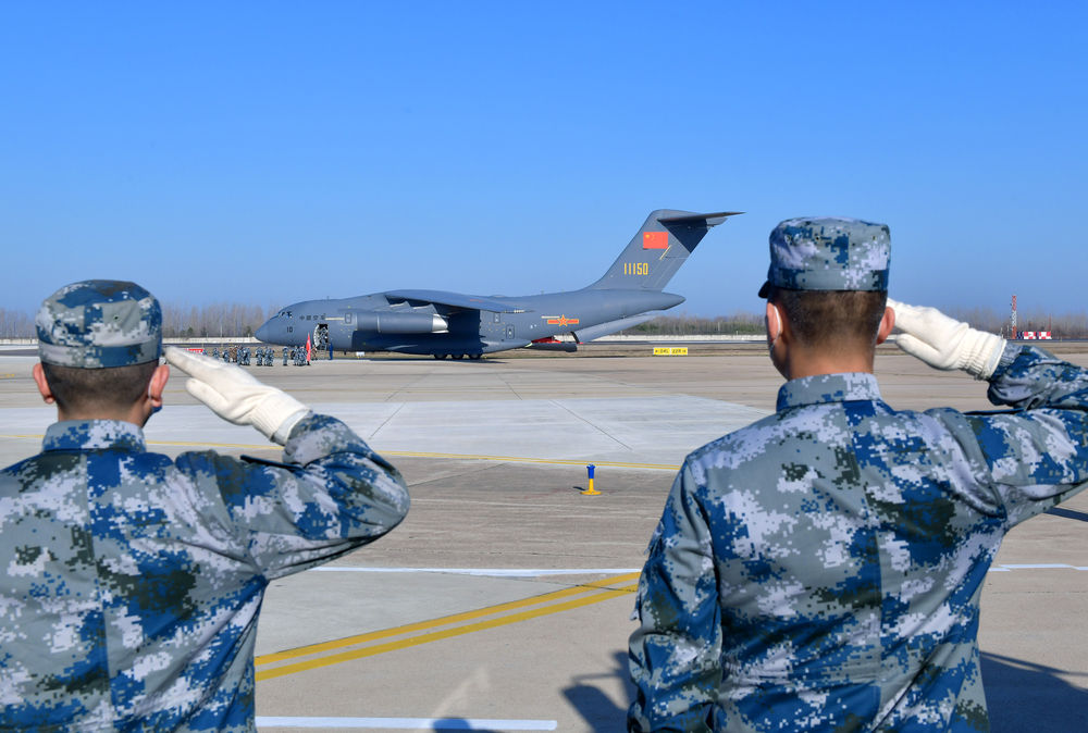 风雨无阻疫情防控不松懈,坚持不懈坚决打赢疫情防控阻击战