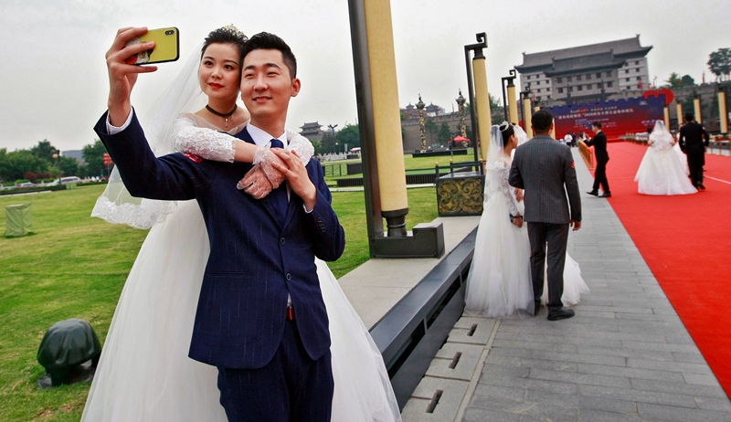 西安终于等到你“最美战疫情侣”520永宁门永结同心