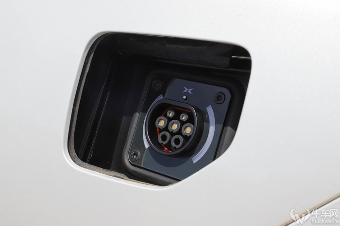 小鹏p7续航700km电动汽车真实续航,小鹏p7后驱版动力够不够用