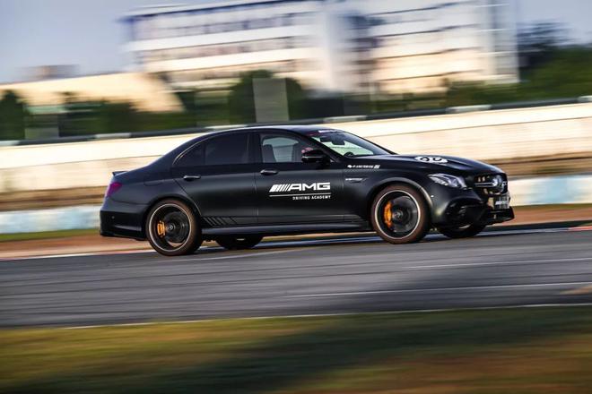 原厂机油和品牌机油哪个好,原厂机油靠谱吗