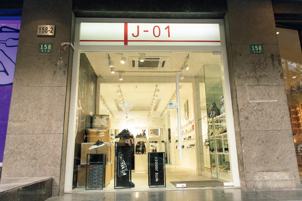 球鞋超好超好看也便宜的球鞋推荐,球鞋最好的品牌