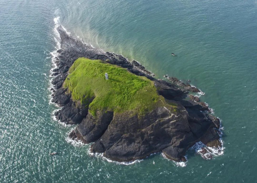 一半是火焰一半是海水啥意思,一半是火焰一半是海水全文