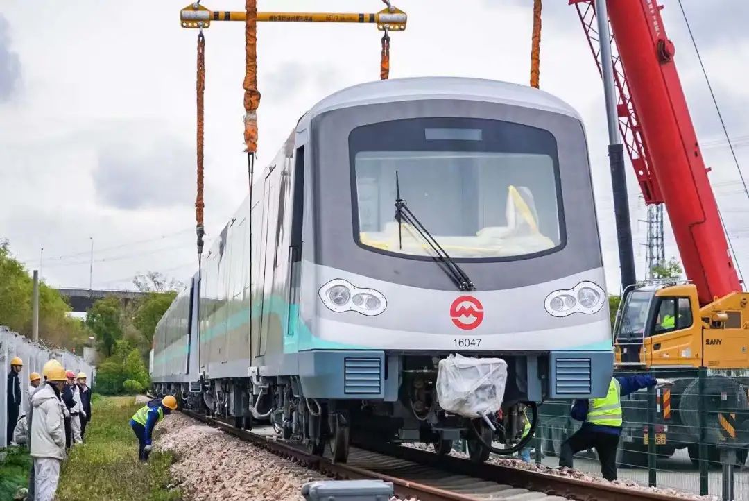 上海地铁胖头鱼号列车,上海地铁2号线西瓜线