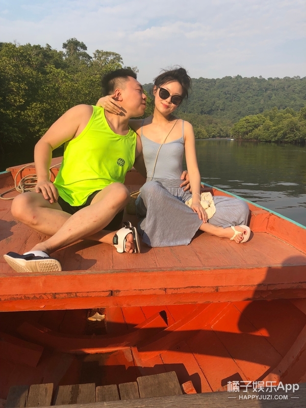 网红鼻祖晚晚和舒淇同框比美赢了？妆容穿搭都有谨慎机，来抄作业