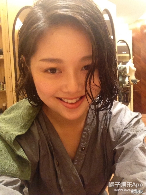 网红鼻祖晚晚和舒淇同框比美赢了？妆容穿搭都有谨慎机，来抄作业