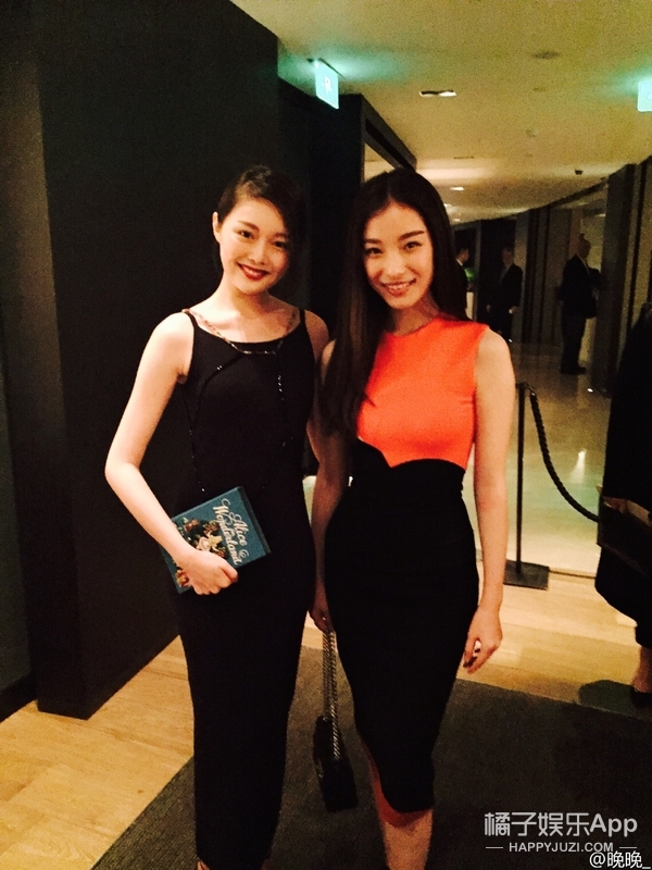 网红鼻祖晚晚和舒淇同框比美赢了？妆容穿搭都有谨慎机，来抄作业