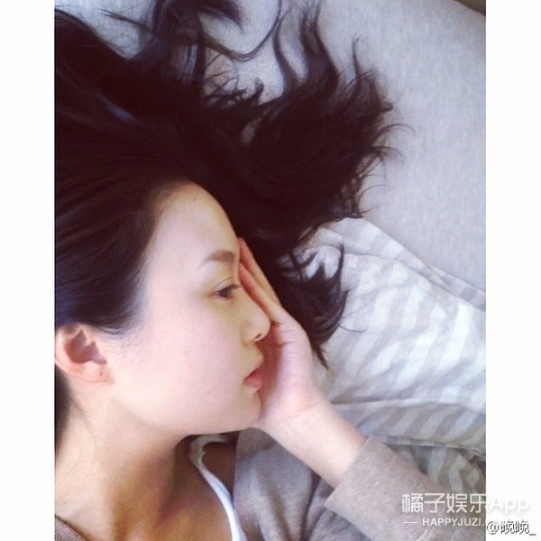 网红鼻祖晚晚和舒淇同框比美赢了？妆容穿搭都有谨慎机，来抄作业