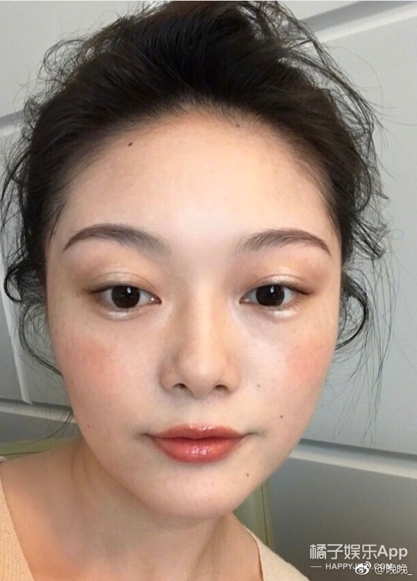 网红鼻祖晚晚和舒淇同框比美赢了？妆容穿搭都有谨慎机，来抄作业