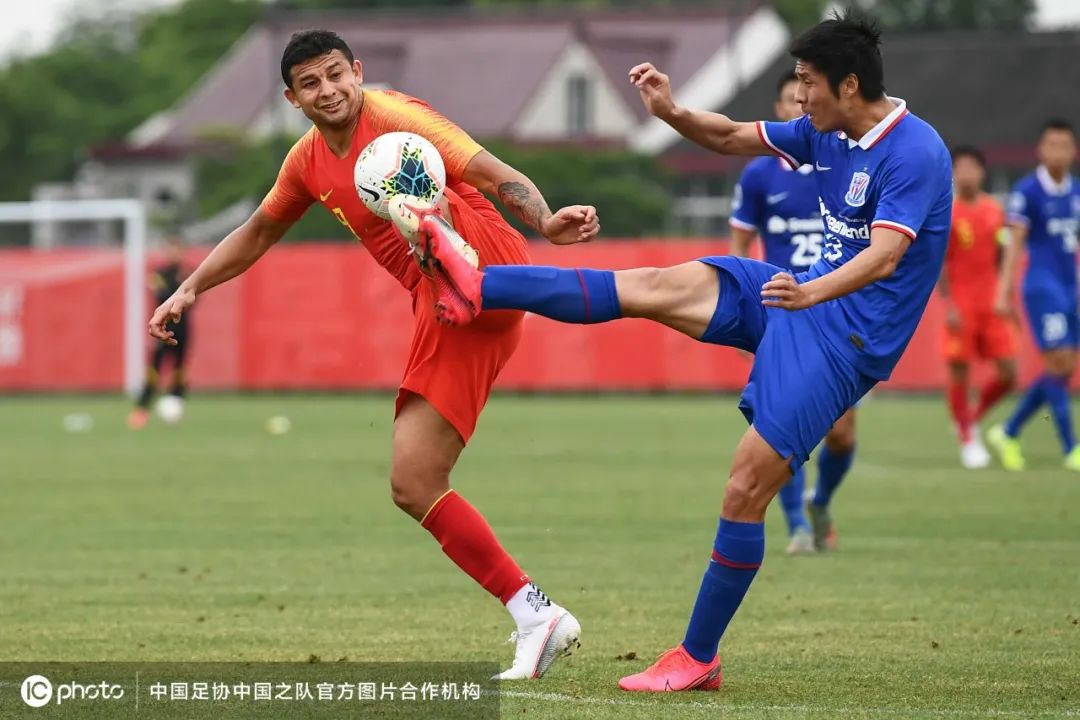 新中国足球队,中国足球队今天的首发