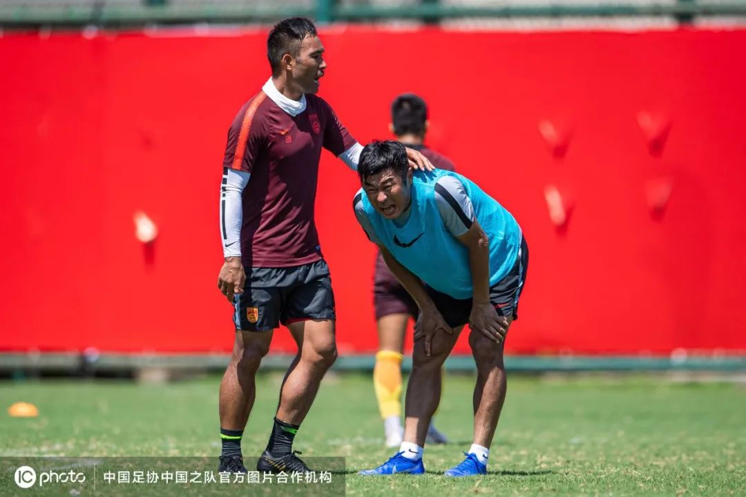 新中国足球队,中国足球队今天的首发