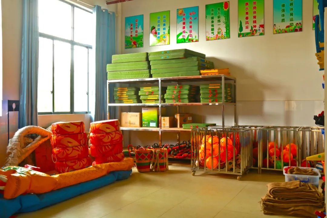 为什么说南宁市民主路小学好,2022年佛子岭民主路小学划分地段