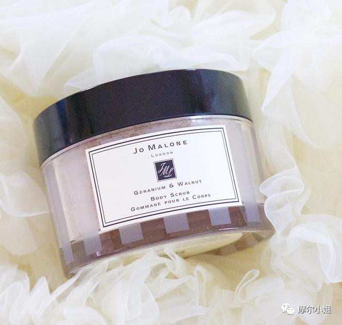 澶忓浼戦棽琛ｆ湇,澶忔棩8浠跺