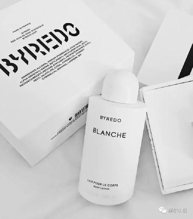 澶忓浼戦棽琛ｆ湇,澶忔棩8浠跺