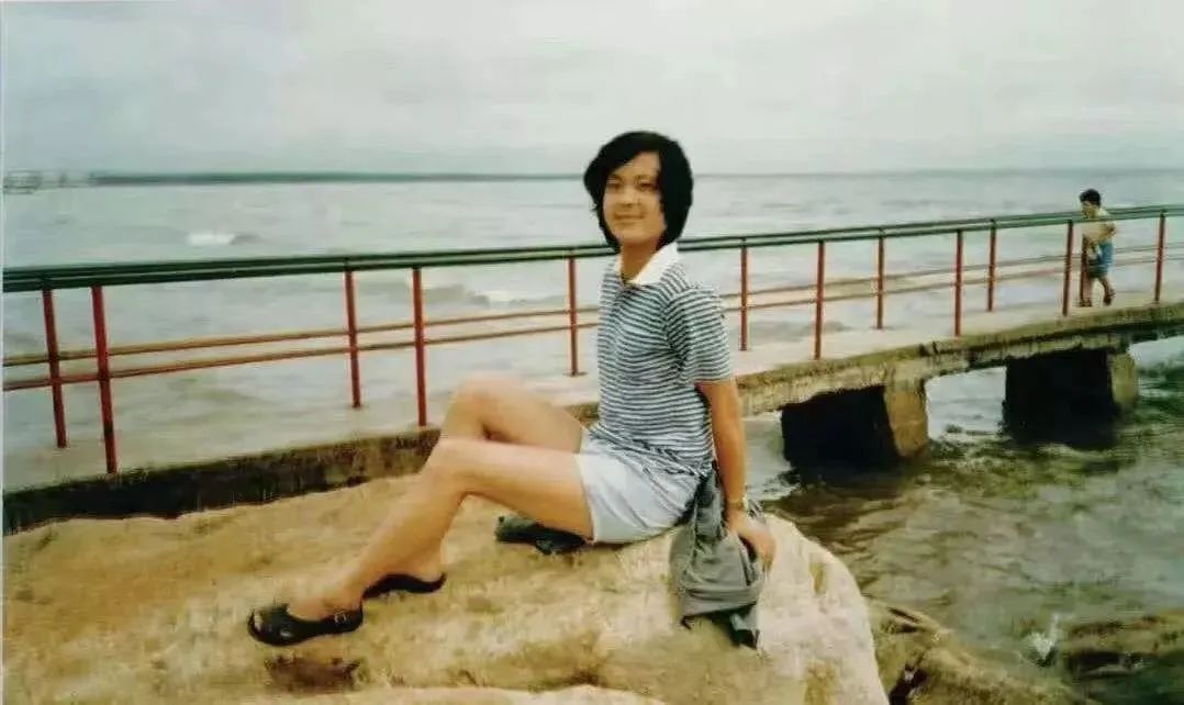 骆一禾最经典的10首诗,骆一禾诗解析