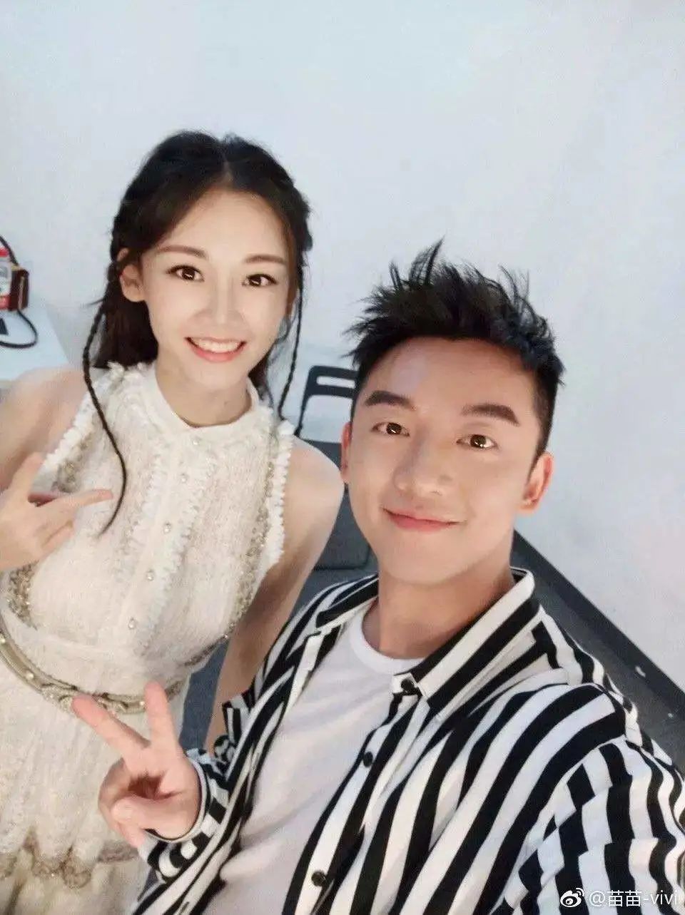 冯小刚的芳华简介,芳华冯小刚三美