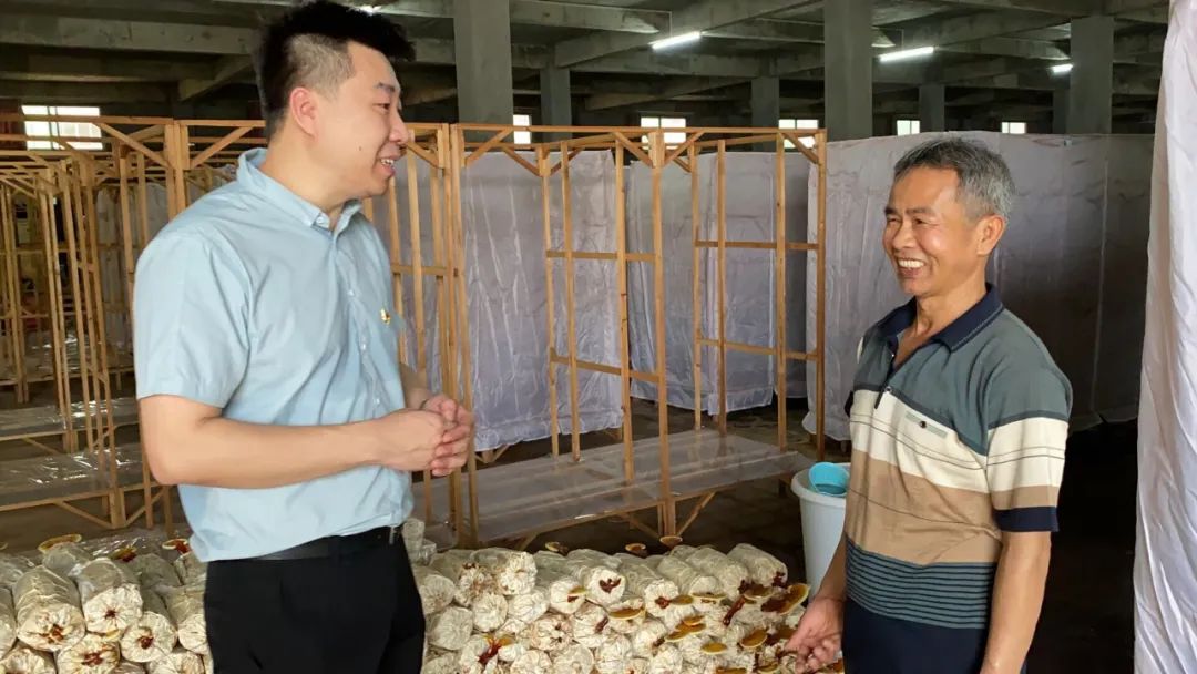 风采|郭纯宇：从世界冠军到“带货书记”