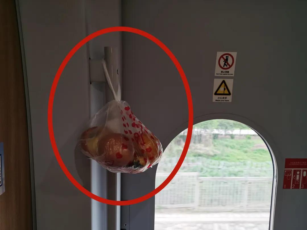 高铁上怎么放行李,坐高铁的全部流程怎么放行李