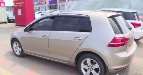 二手车里程数7.5万变26万，车商：里程数不保