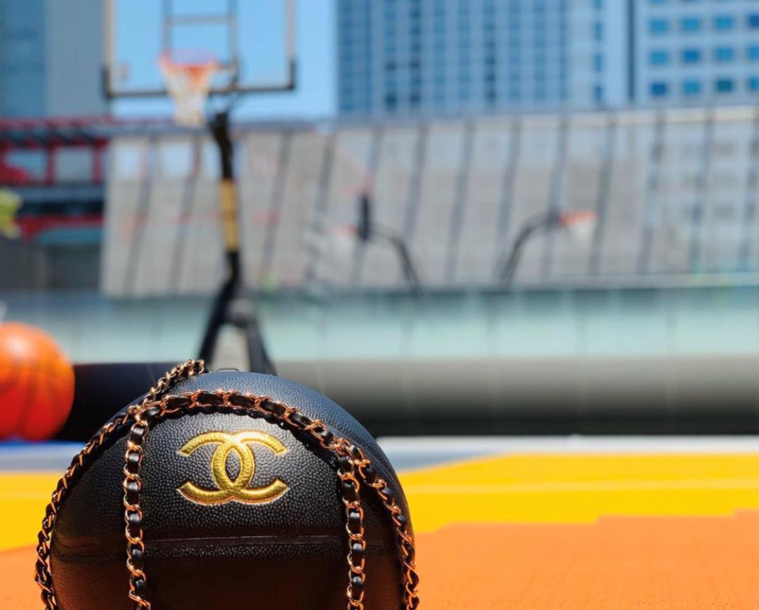 看完这篇，你会发现Kylie三万块的CHANEL网球拍根本不算什么……