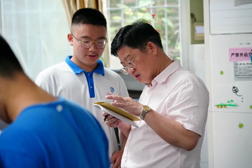 如何让小孩子认识性教育,性教育不会让孩子更好奇吗