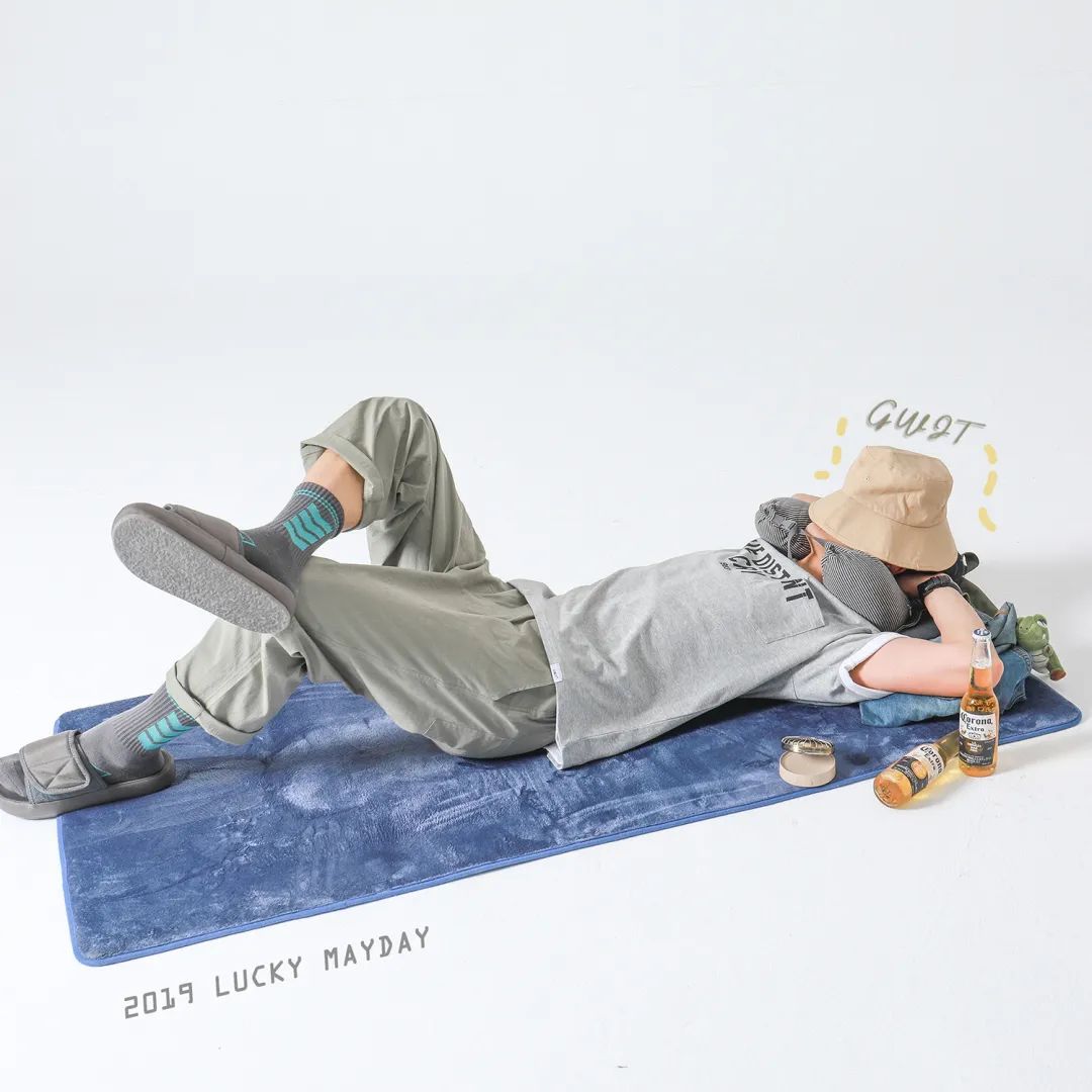 aj1低帮兔八哥倒钩联名,aj6兔八哥43码全新