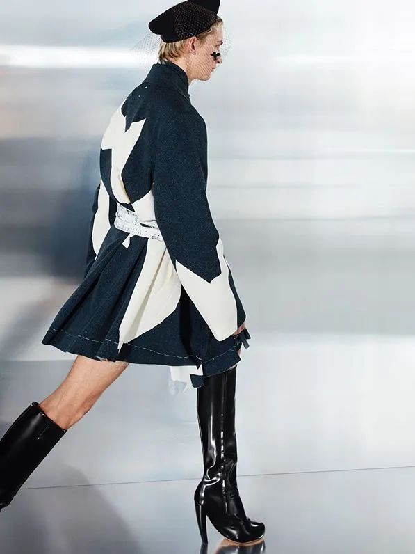 周雨彤祛痘神器,周雨彤的泪沟神器