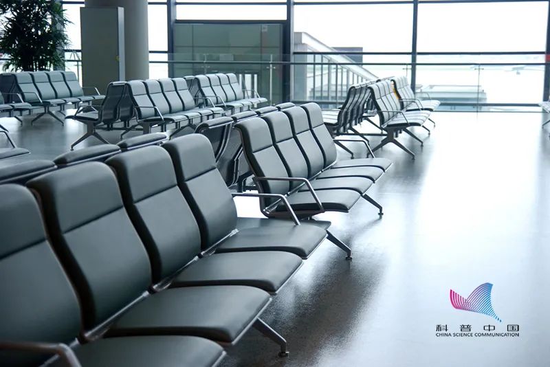 别人坐热的板凳可以立马坐吗？用公共马桶会传染疾病吗？