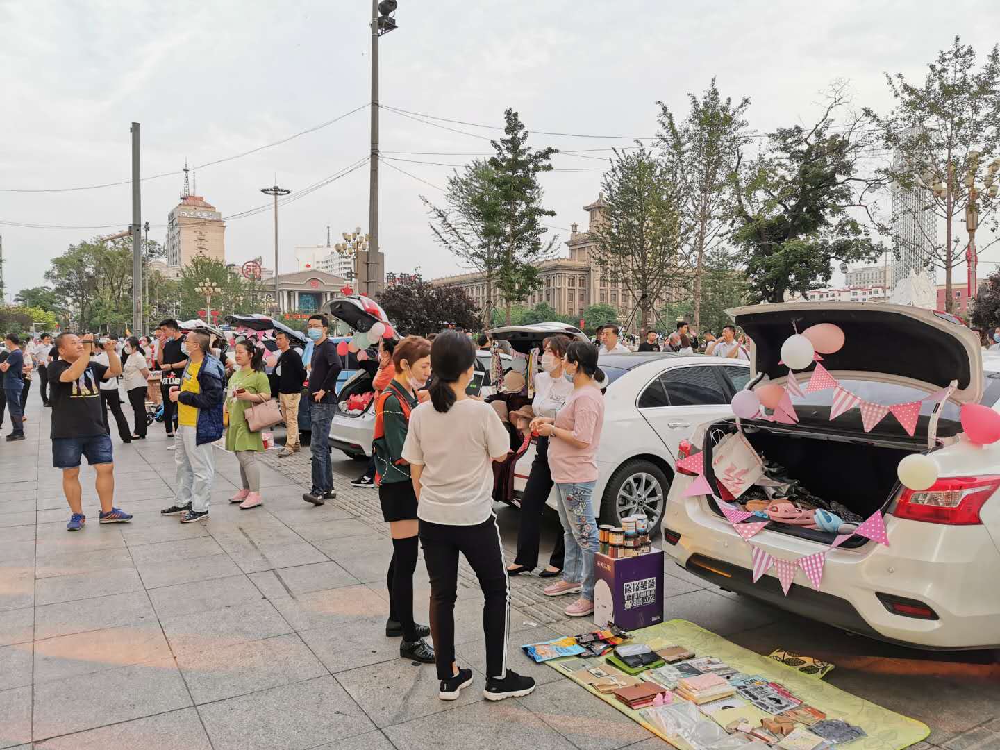 秒杀优惠活动火爆进行中,团购优惠促销活动