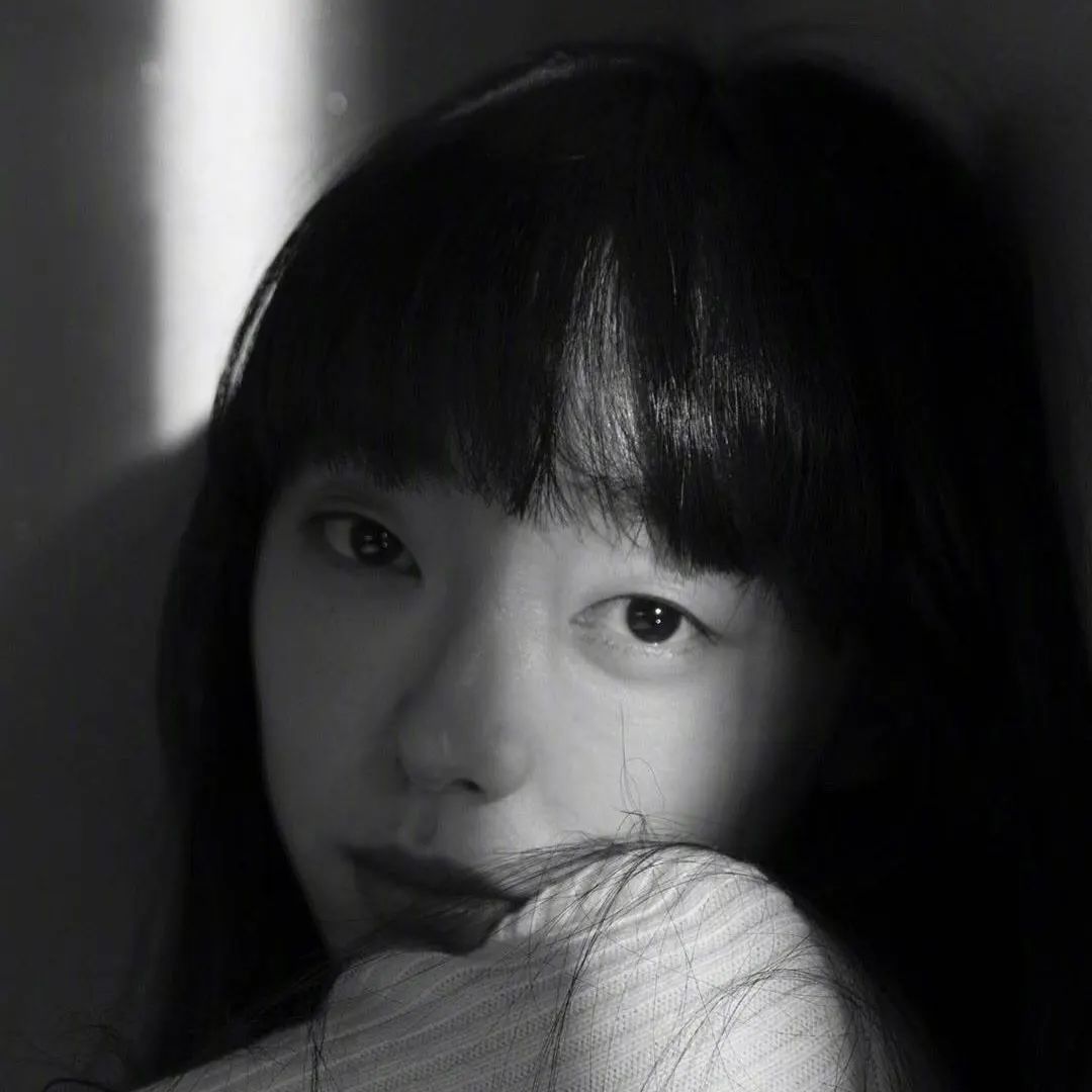 变双眼皮半个月后回到单眼皮,双眼皮怎么临时变成单眼皮