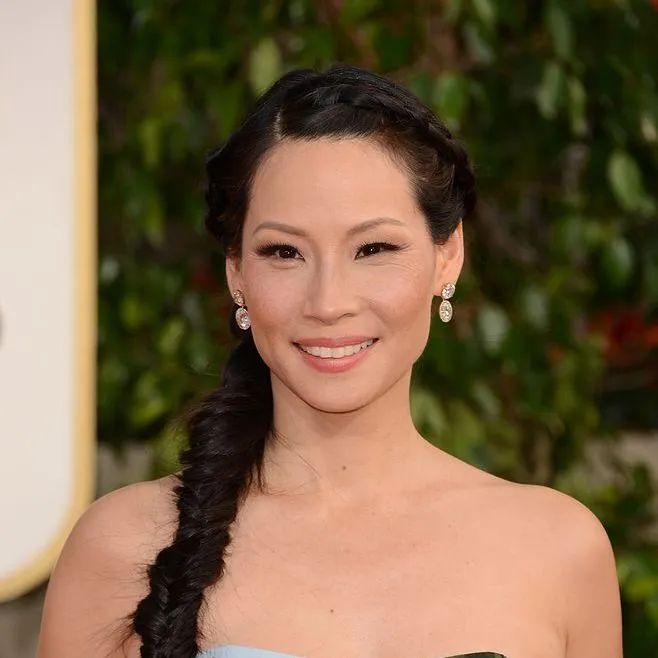 变双眼皮半个月后回到单眼皮,双眼皮怎么临时变成单眼皮