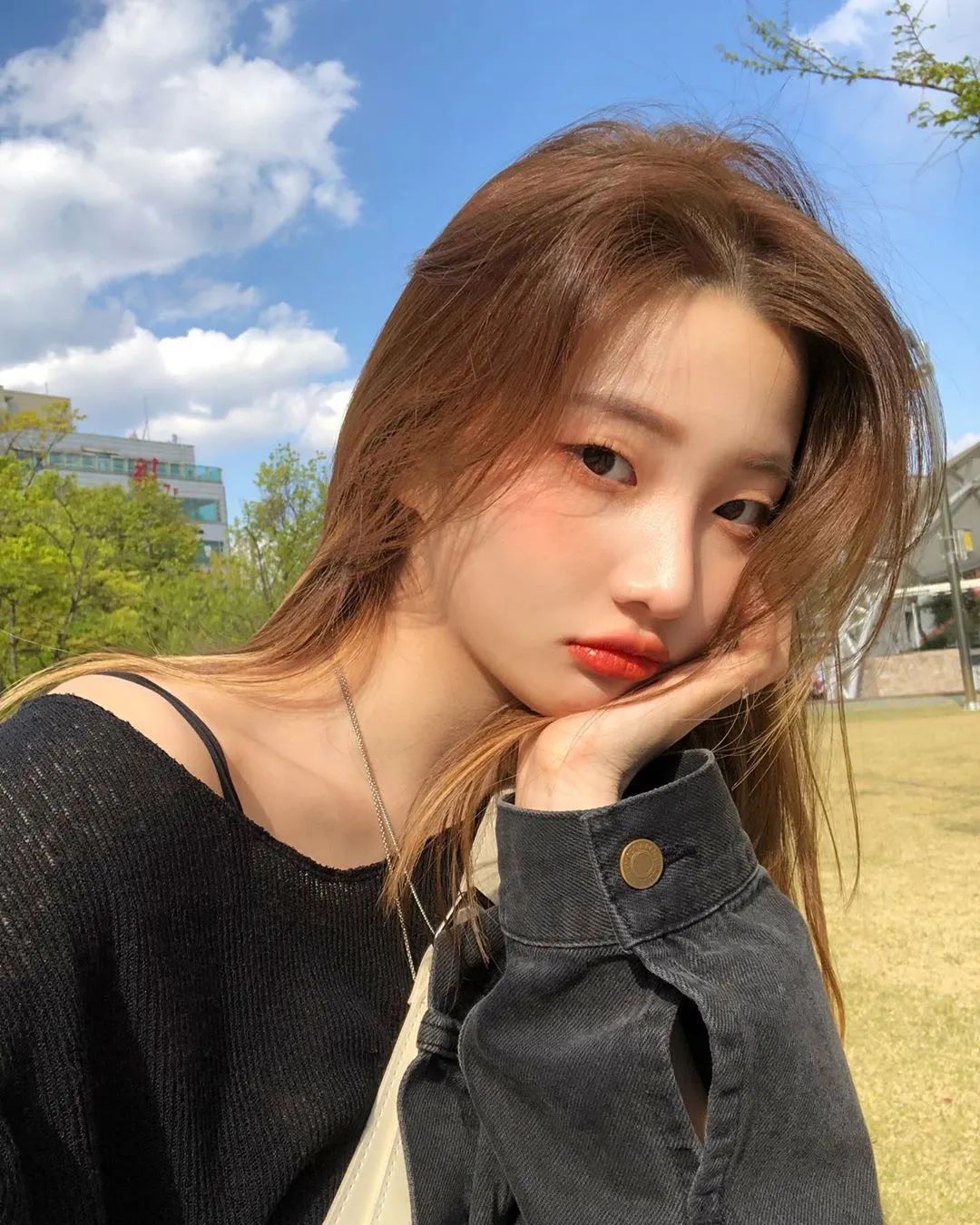 变双眼皮半个月后回到单眼皮,双眼皮怎么临时变成单眼皮