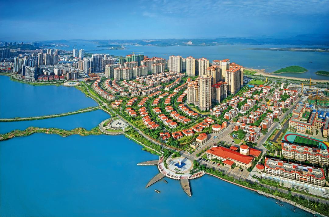 航拍防城港城市视频,航拍防城港市全景美景