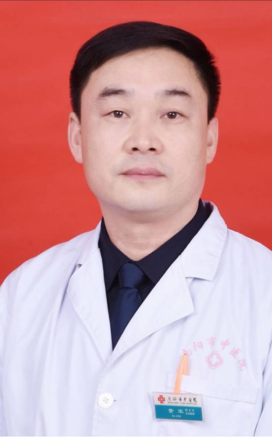 传统中医疗法让患者摆脱病痛——6月19日，南阳市中医院针灸疼痛科主任、针灸专家董军做客《名医坐堂》