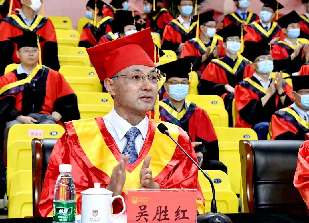 毕业季愿我们前程似锦顶峰相见,毕业后愿我们顶峰相见