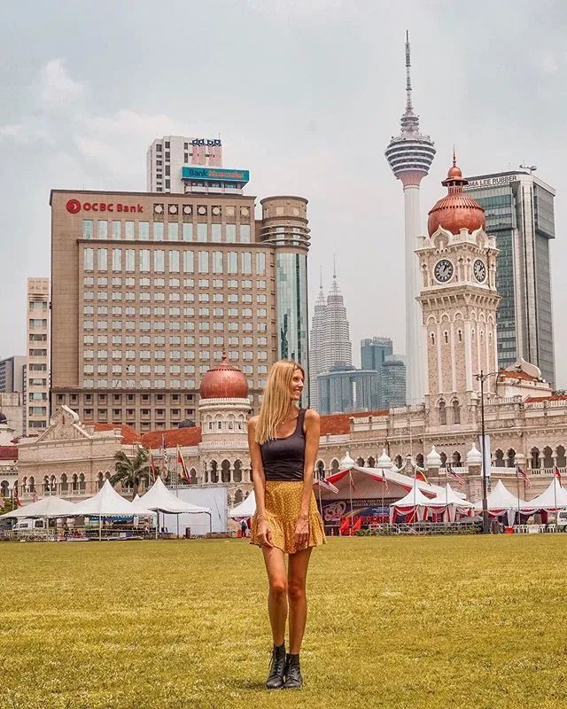 走过这些广场，心中便有“天下”