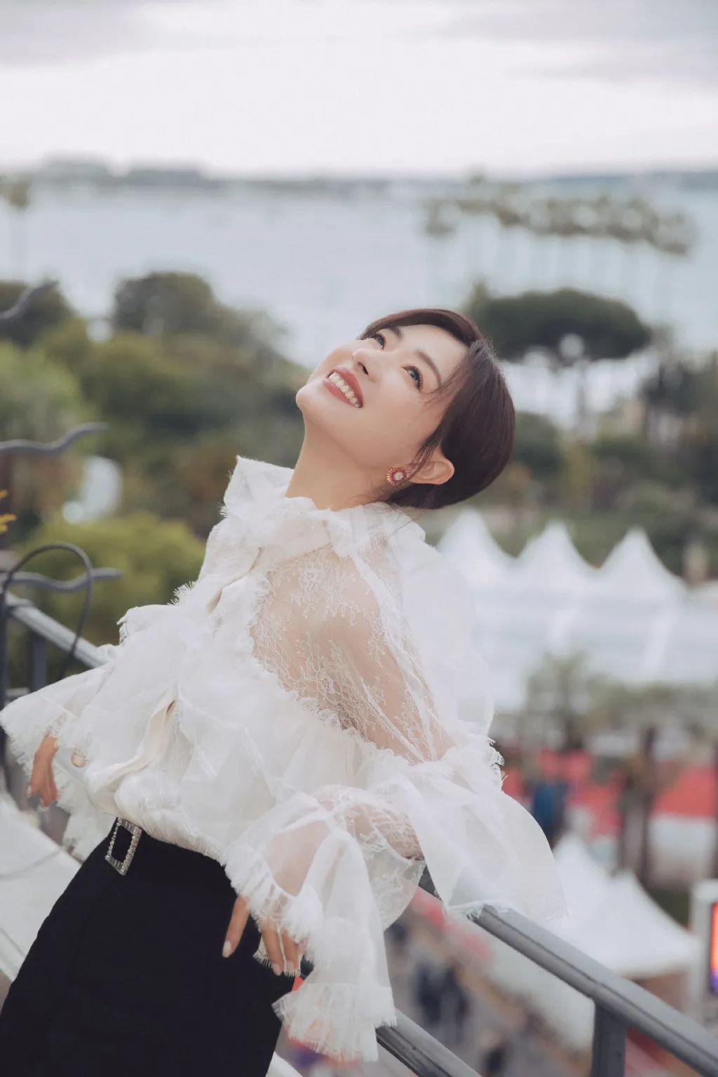 女生胸特别大是病吗,女生变胖胸会大吗