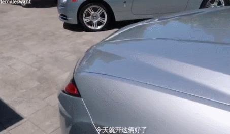 1.7亿买豪宅只为放球鞋？她说：老娘买鞋的快乐只有3秒