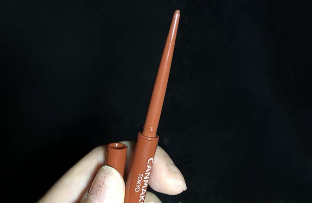 成熟系淡颜妆容御姐妆,清冷厌世风妆容