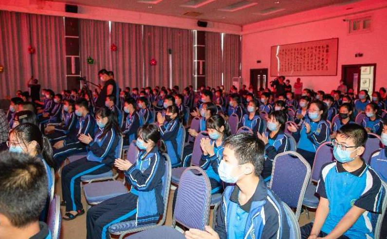 扎根人民才能让你茁壮成长,扎根人民唱响时代主旋律