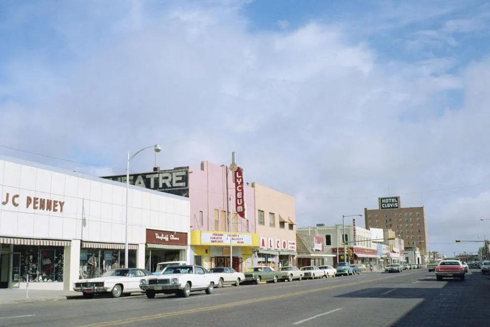 大师|传奇摄影师用一台禄来35，讲述近50年艺术旅程幕后的故事