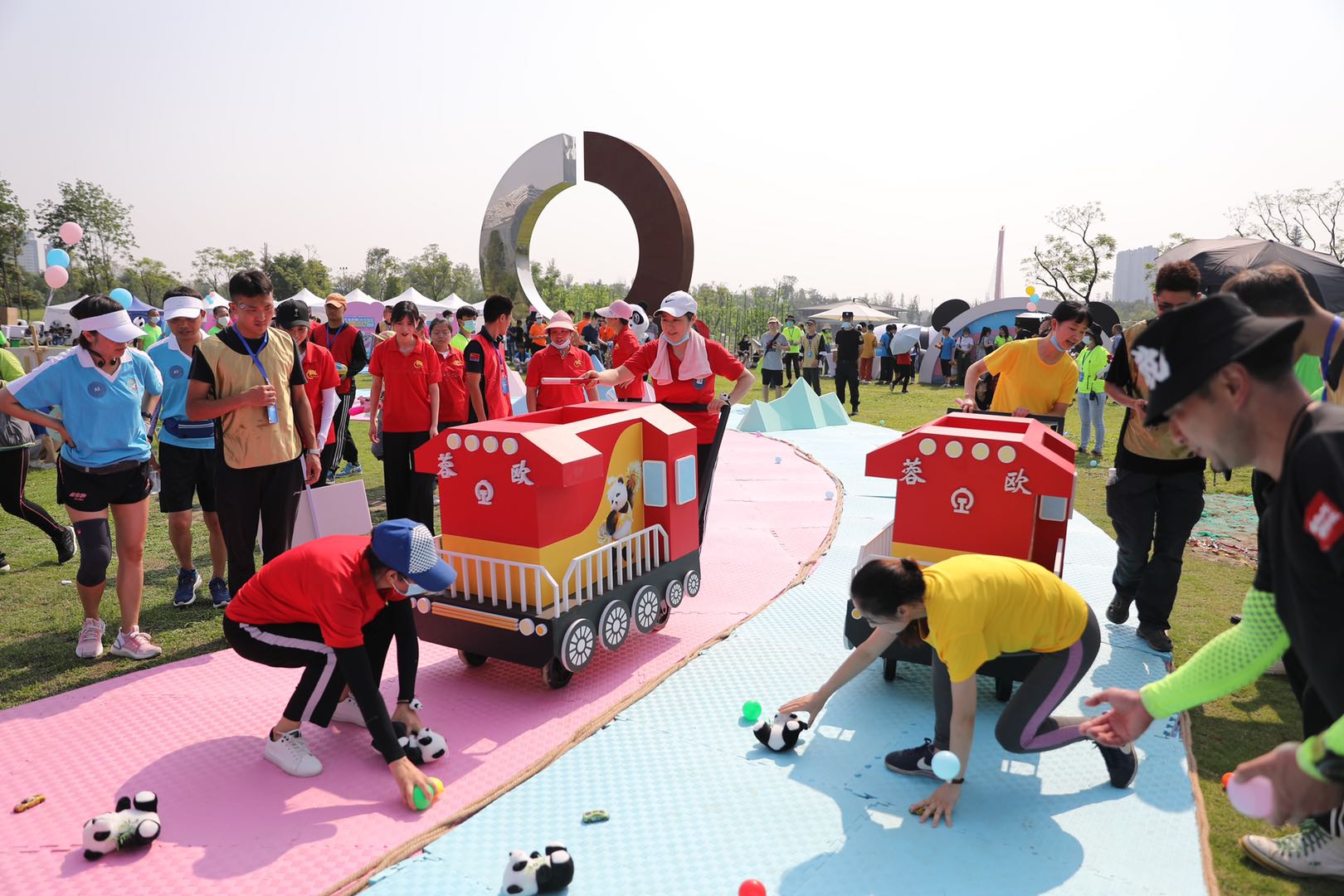 成都到处都是可爱的熊猫,整个成都的熊猫