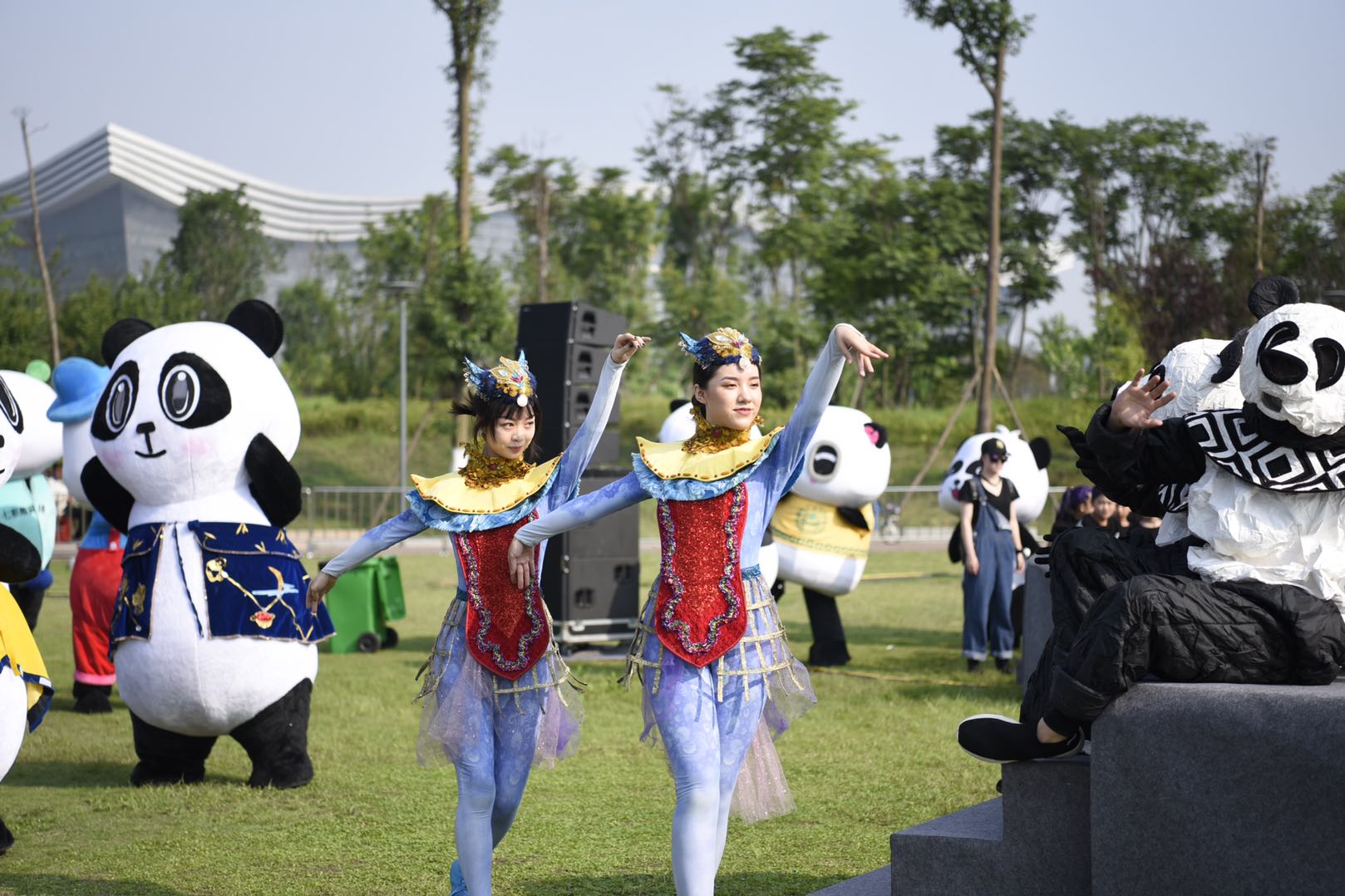 成都到处都是可爱的熊猫,整个成都的熊猫