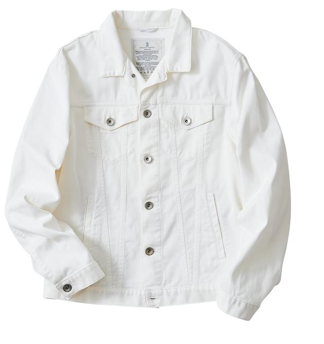 白色牛仔自显贵气，入手不需要理由