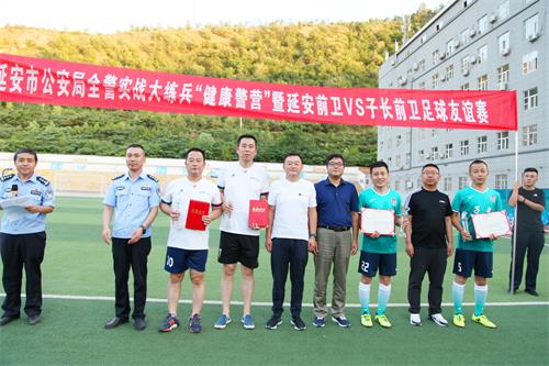 公安局组织民警开展专项练兵活动,市公安局举行全警大练兵体能拉练