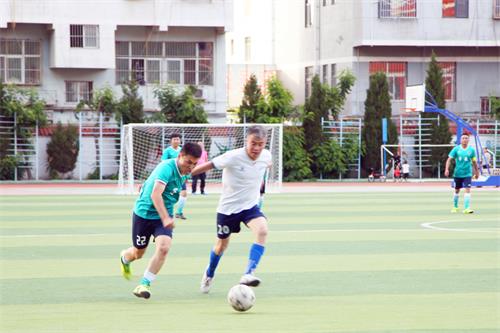 公安局组织民警开展专项练兵活动,市公安局举行全警大练兵体能拉练